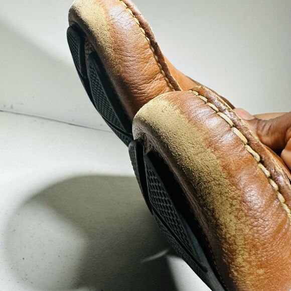 Clarks Mens Brown Leather Slip On Size 10.1/2 Loafer Mocs Driver Shoes - Picture 7 of 8